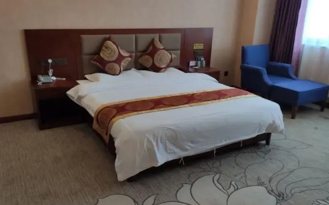 Greentree Alliance Hotel Xinjiang Tacheng Yumin Co