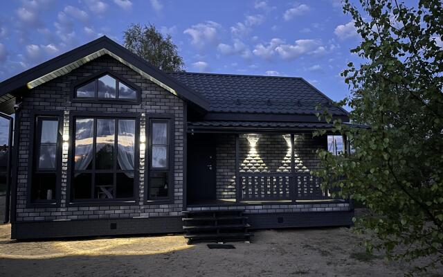 Дом с панорамными окнами