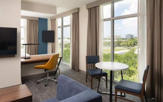 Holiday Inn Express Miami Airport Blue Lagoon Area by IHG