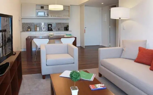 Dazzler Flats San Telmo