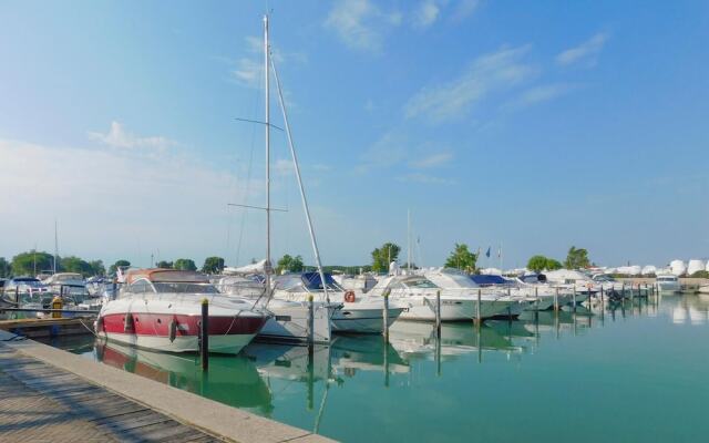 Stunning Apartment in Bibione With Outdoor Swimming Pool