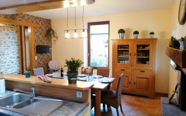 Gîte Brécé, 5 pièces, 8 personnes - FR-1-600-159