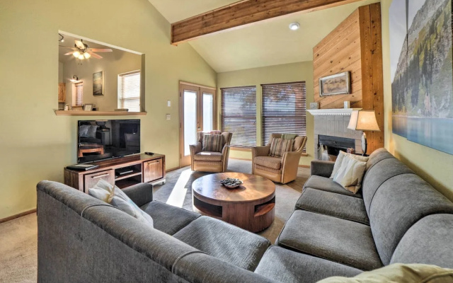 Pagosa Springs Getaway w/ Patio & Lake Views!