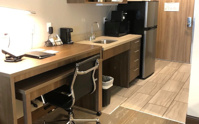 Kodiak Compass Suites
