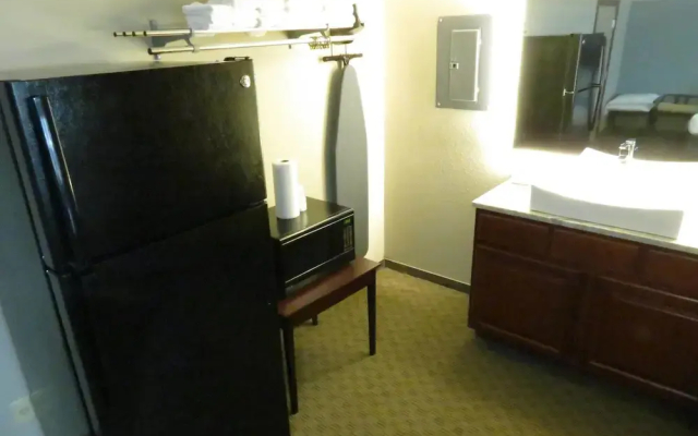 Edgewater Hotel