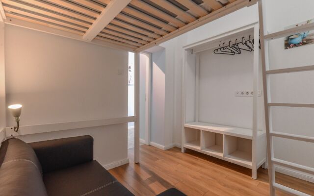 FM Deluxe 2-BDR Apartment - LOVEly