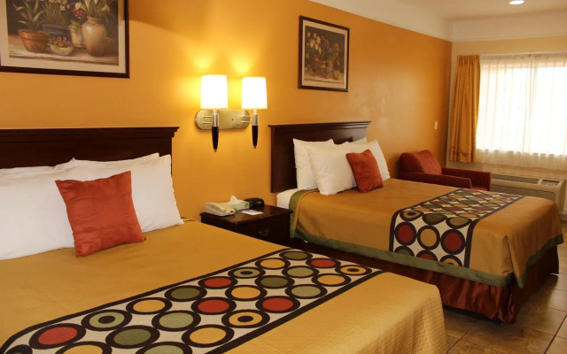 Texas Inn and Suites McAllen at La Plaza Mall and Airport