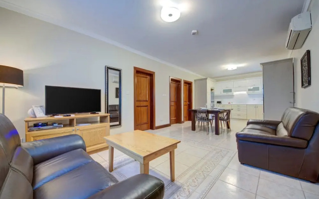 Villa Narcis - 2 Bedroom Villa With Private Pool