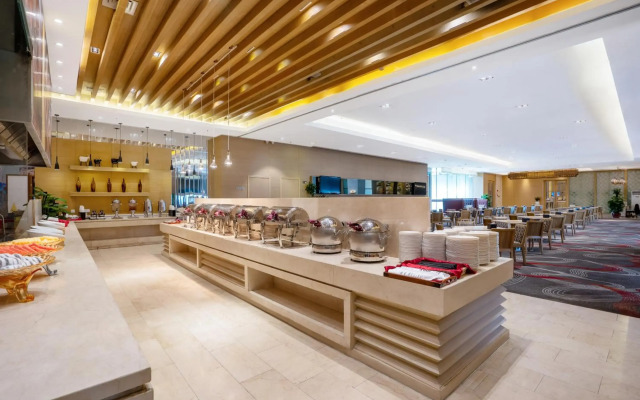 Guangzhou Pearl River International Hotel （Yijing Lu Metro Station）