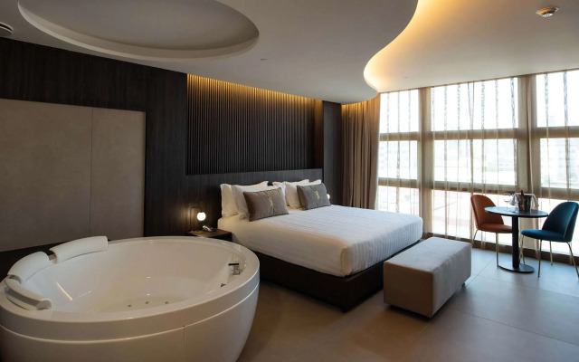 Gold Tower Lifestyle Hotel