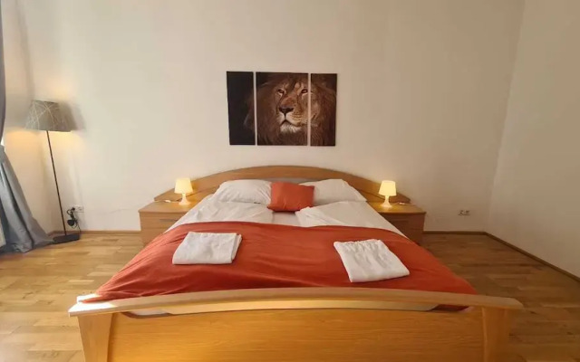 Comfortable 3BR Apartment Belvedere Area