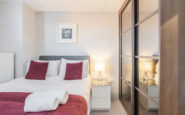 Roomspace Apartments -The Quadrant