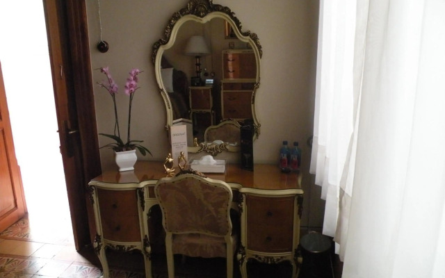 Azcami Boutique Hotel