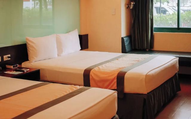 Microtel by Wyndham Cabanatuan