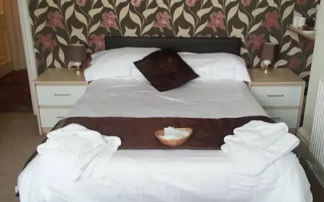 Sunnymede Hotel