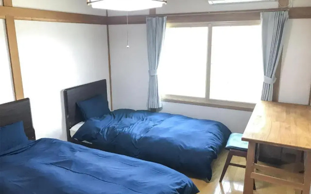 The House Chitose Station 1