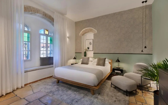 Villa Albi - Machne Yehuda Hotel