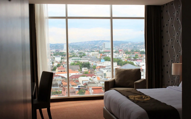 Gets Premiere Semarang