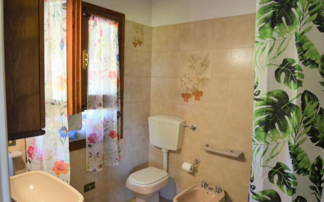 Nice apartment with large Terrace..-La Rotta