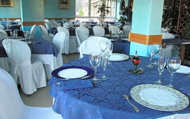Hotel Carillon