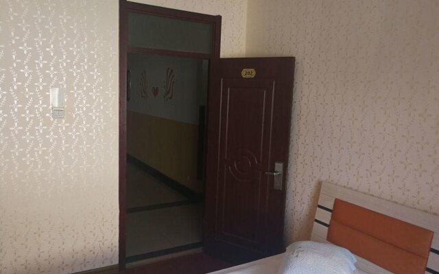 Bihai Jinjing Hostel