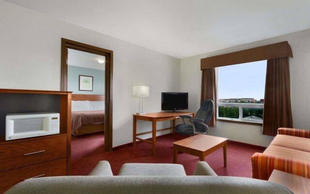 Super 8 Yellowknife
