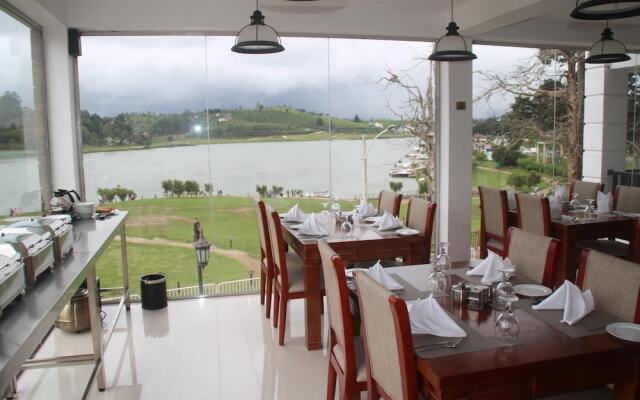 Royal Lake Hotel