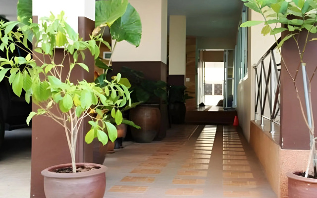 Baan Vor Sumongkol Services Apartment