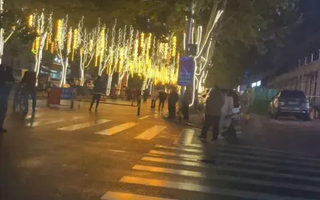 Baifei Hotel (Luoyang Huayao City)