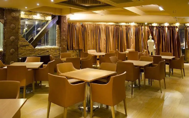 Setaregan Hotel