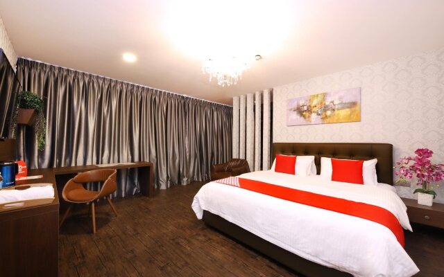 OYO 417 Raintree Boutique Hotel