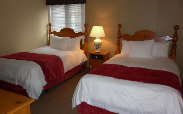 Rocky Crest Golf Resort