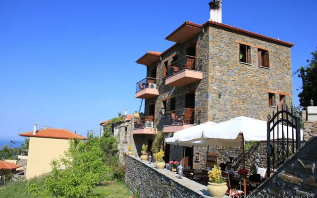 Chorostasi Guest House