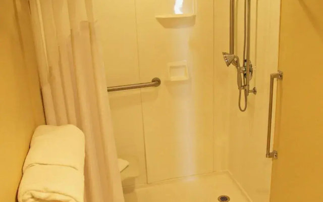 Holiday Inn Express Lincoln
