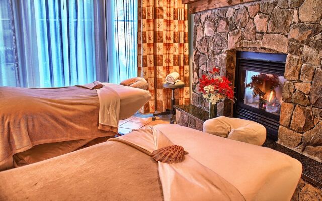 Poets Cove Resort & Spa