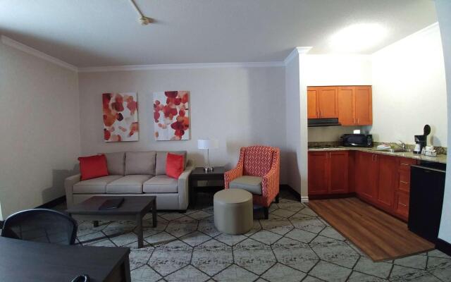 Best Western Plus Rose City Suites