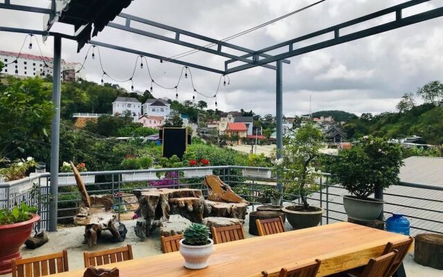 Tomorrow Homestay Da Lat