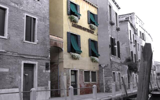 Ca' San Trovaso - 6 Rooms