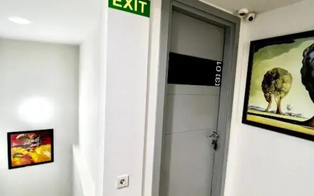 Queen Hostel