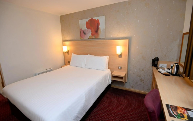 Meadow Farm, Redditch by Marstons Inns