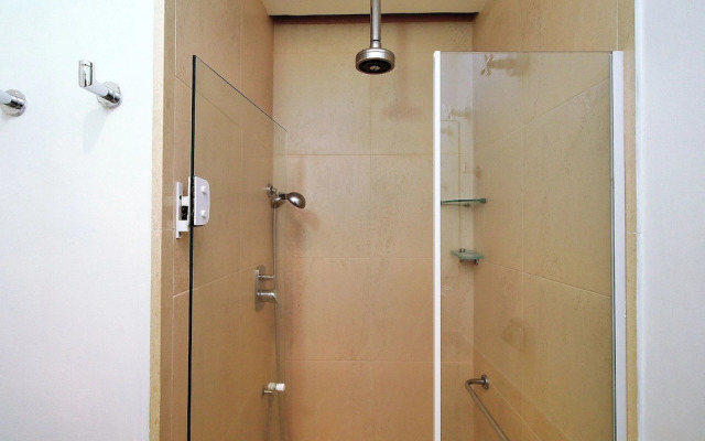 Quarto & Sala a 150m da Praia U052