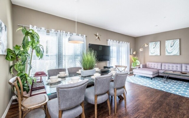 Amazing Townhome! - Lucaya Village - 8951SD