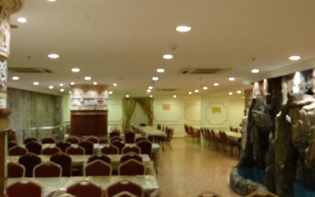 Rowaa Golden Hotel