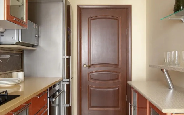 City of Rivers, Адмиралтейская наб., 10