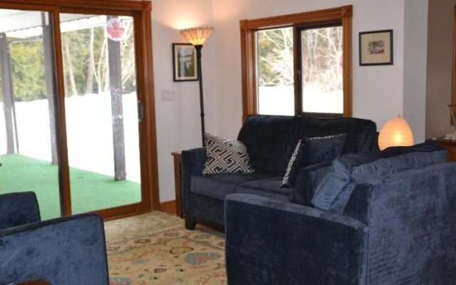 The Pines Bed & Breakfast, B&B