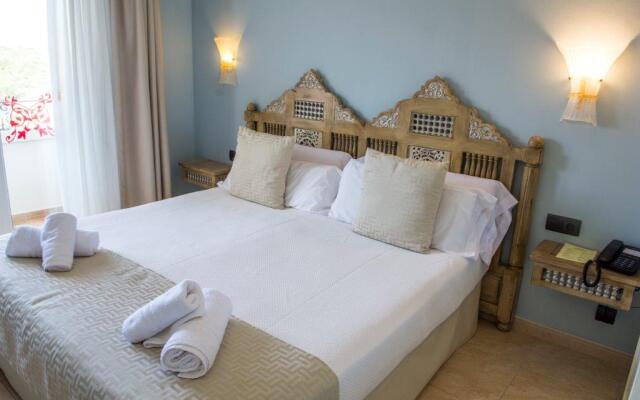 Hotel Sa Barrera - Adults Only