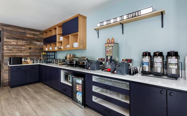 The Coho Oceanfront Lodge