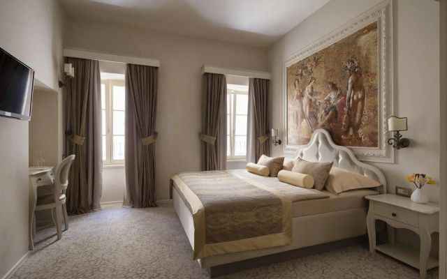 Heritage Hotel Life Palace