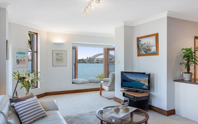 Postcard Views of Iconic Sydney Harbour - CP302