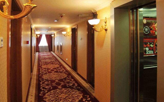 White House Hotel